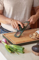 Raastin micro Green tool