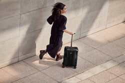 Airox Carry-On musta