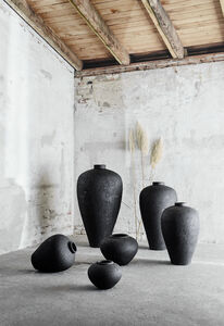 Luna Jar 26 cm Black