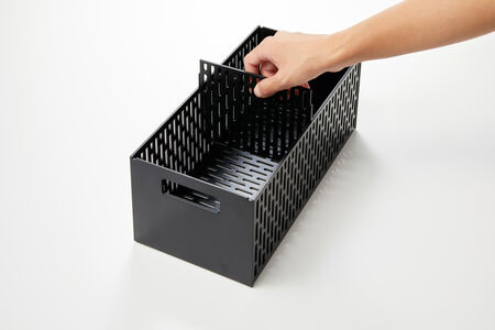 Tower laatikosto pyörillä musta