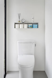 Tower seinähylly valkoinen