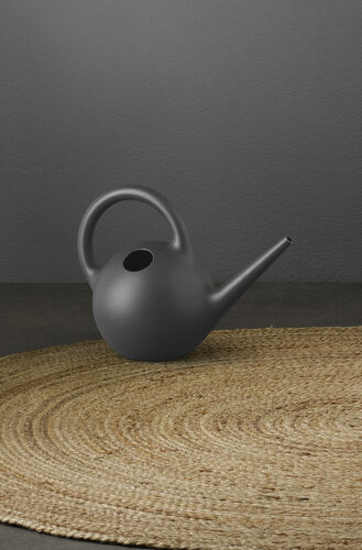 Globe kastelukannu 2,5 l Dark Grey