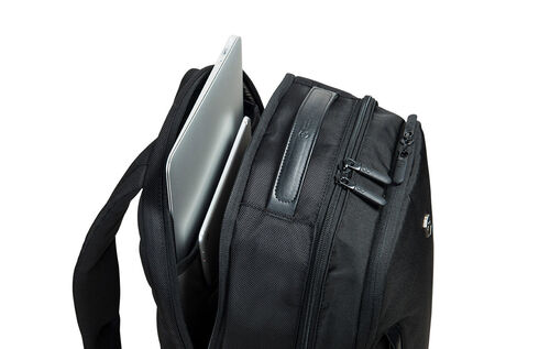 Altmont Professional 22 l, musta