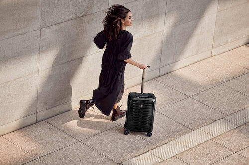 Airox Carry-On musta