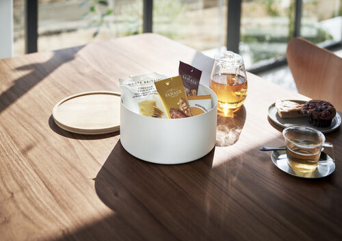Rin säilytysrasia korkea valkoinen